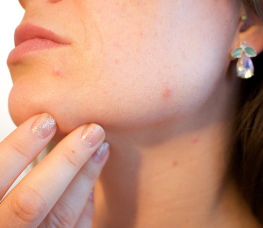 Dit zijn de must have skincare producten om je huid in 2022 mee te verbeteren